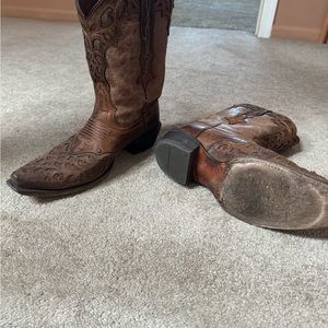 Veronica short Frye boots